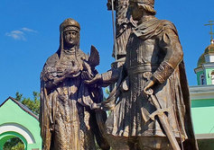 Памятник святым Петру и Февронии в Пешково