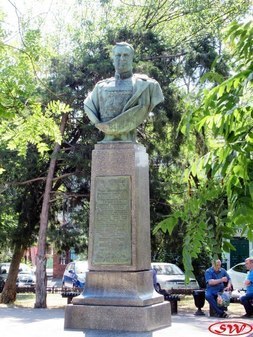 Бюст Т.Т. Хрюкина