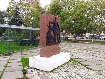 Памятный знак в честь выступления М.И. Калинина