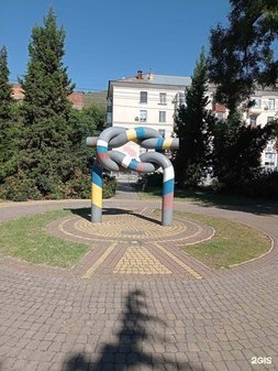 Памятник Дружбе народов Украины и России