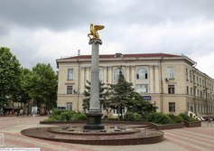 Стела «Керчь – город-герой»