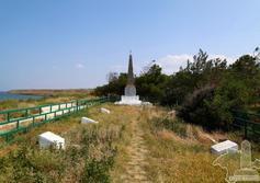Мемориальное братское кладбище советских воинов в Каменском
