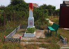Братская могила советских воинов в Калиновке