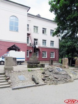 Памятник архитекторам Вышнего Волочка