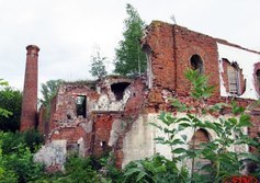 Руины городской бани в Вышнем Волочке