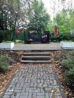 Военный мемориал в Рождествено-Суворово