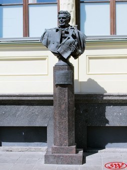 Бюст К.А.Тона в Москве