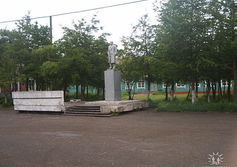 Памятник Ленину в Тиличиках