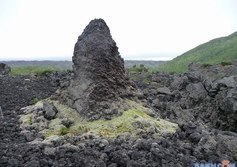 Мелкий, но активный вулкан Младший Брат на Итурупе в Сахалинской области