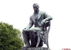 Памятник А.С. Грибоедову