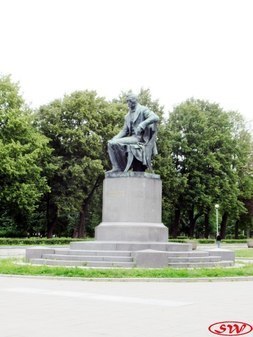 Памятник А.С. Грибоедову