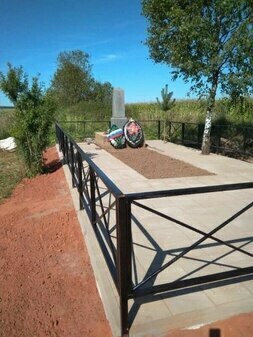 Братская могила советских воинов в д. Жерядки