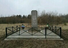 Братское захоронение советских воинов в д. Заручье