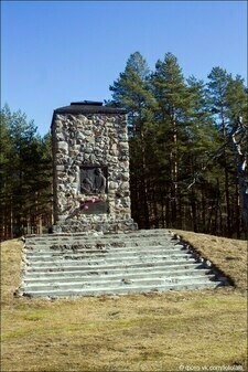 Памятник финским крестьянам в пос. Плодовое