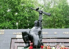 Памятник павшим в боях за Родину