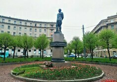 Памятник маршалу Л.А. Говорову