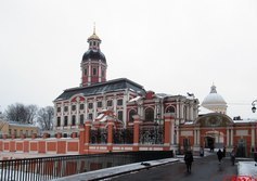 Церковь Благовещения Пресвятой Богородицы в Александро-Невской лавре