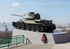 Памятник "Героям-танкистам"