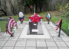 Братская могила пяти неизвестных советских воинов у Чёртовой лестницы