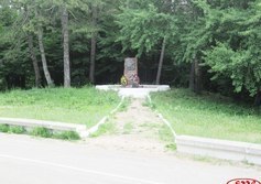 Памятник Крымским партизанам у Ангарского перевала