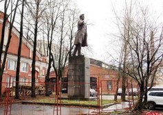 Памятник С.М. Кирову у Варшавского вокзала