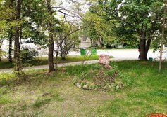 Могила влюблённых Карла и Эмилии