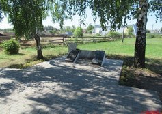 Памятник зенитчицам