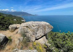 Камень «Утюжок» на Царской тропе