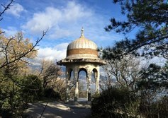 Турецкая (Серебряная) беседка в Ливадийском парке