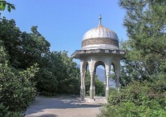 Турецкая (Серебряная) беседка в Ливадийском парке