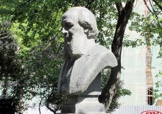 Памятник П.П. Семёнову-Тян-Шанскому