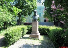 Памятник М.П. Мусоргскому