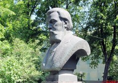 Памятник М.П. Мусоргскому