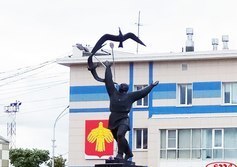 "Юноша с птицами"