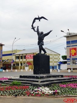 "Юноша с птицами"