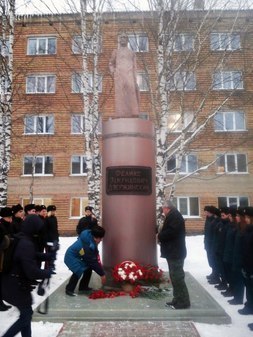 Памятник Дзержинскому в Ухте