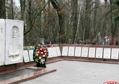 Мемориальный комплекс военным морякам-тихоокеанцам на Серафимовском кладбище