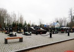 Мемориал погибшим на АПЛ АС-31 «Лошарик» на Серафимовском кладбище