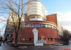 Памятник первой в Петрограде пионерской организации