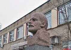 Бюст В.И. Ленина в Гостилицах