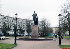 Памятник А.С. Попову на Петроградской стороне