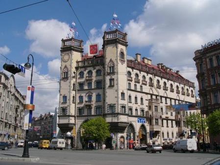 «Дом с башнями» (Русская Антреприза имени Андрея Миронова)