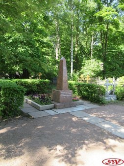 Братская могила военных моряков на Богословском кладбище