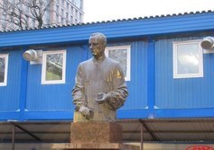 Памятник Анатолию Собчаку