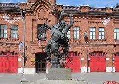 Памятник подвигу пожарных блокадного Ленинграда