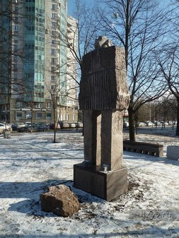 Памятник Иосифу Бродскому