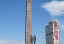 Монумент героическим защитникам Ленинграда