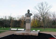 Бюст М.В. Захарова