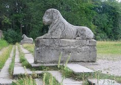 Большая терраса-пристань в Гатчинском парке