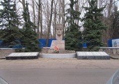 Памятник фронтовикам – трудящимся Ленмясокомбината